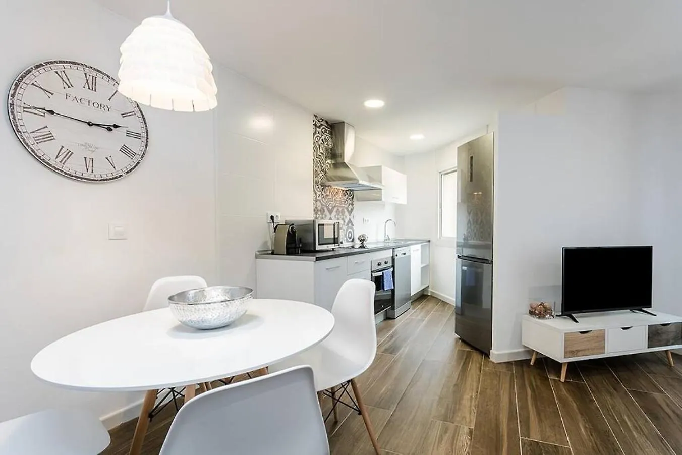 Apartment Stylish&Bright Close To Subway Esplugues de Llobregat