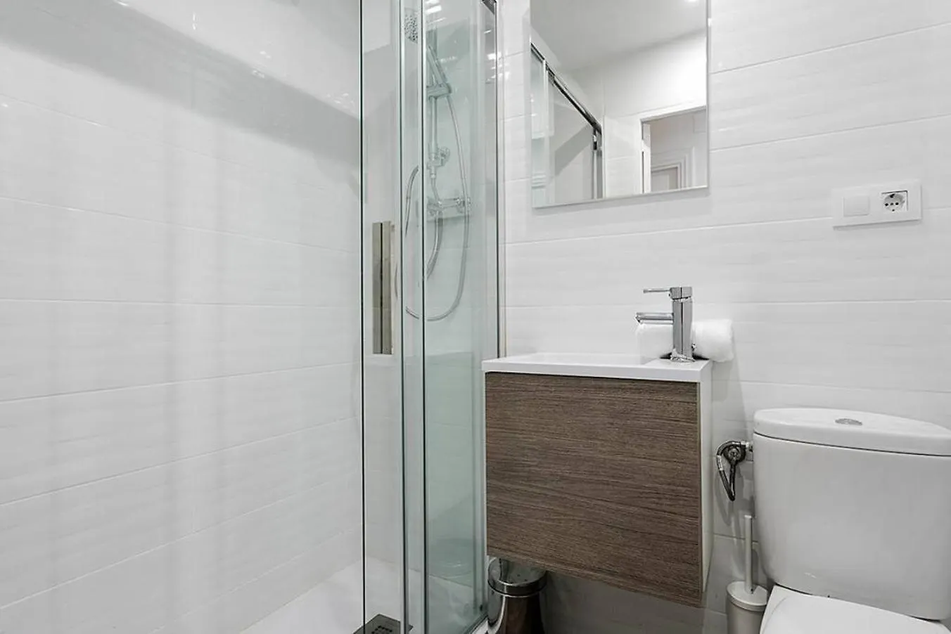Stylish&Bright Close To Subway Esplugues de Llobregat Apartment