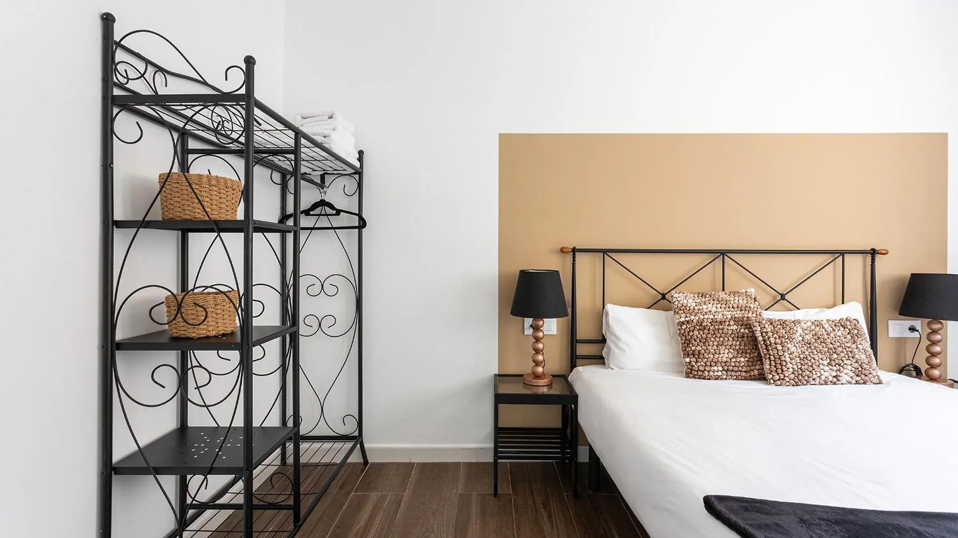 Stylish&Bright Close To Subway Esplugues de Llobregat Spain