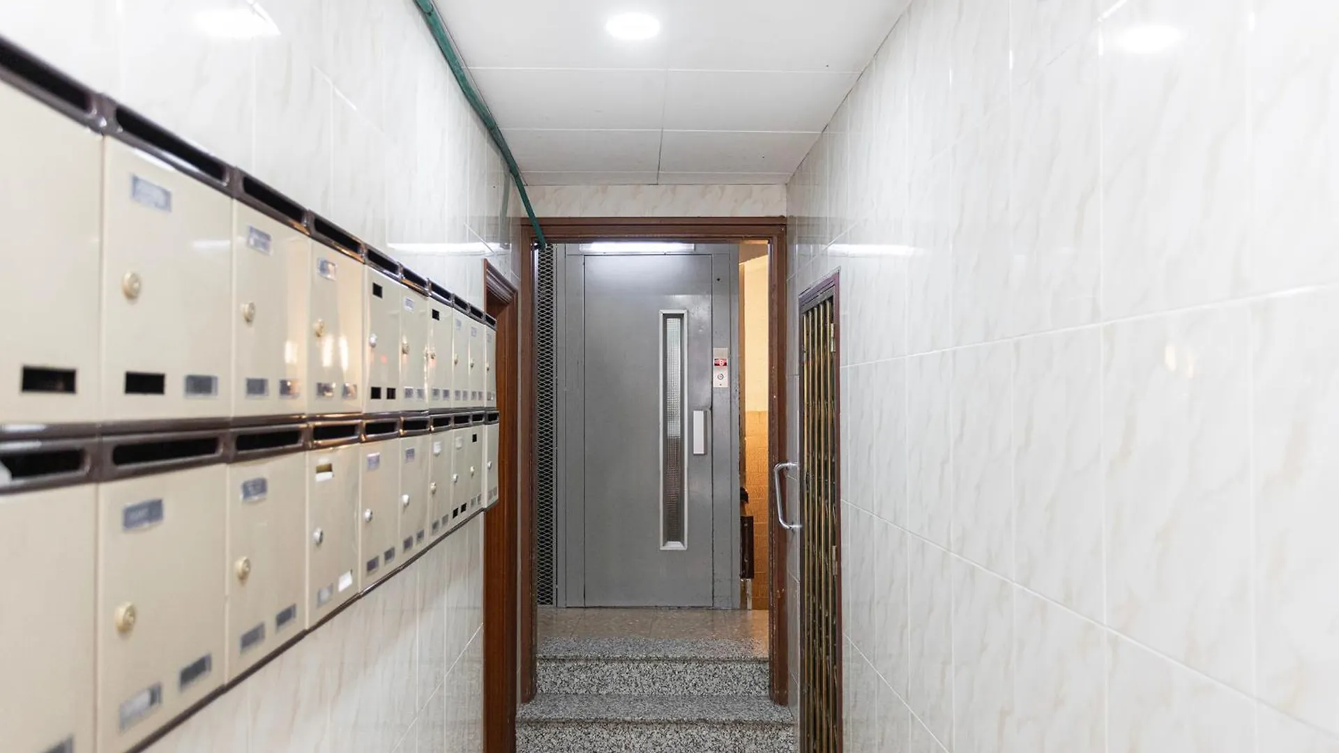 Stylish&Bright Close To Subway Esplugues de Llobregat Apartment